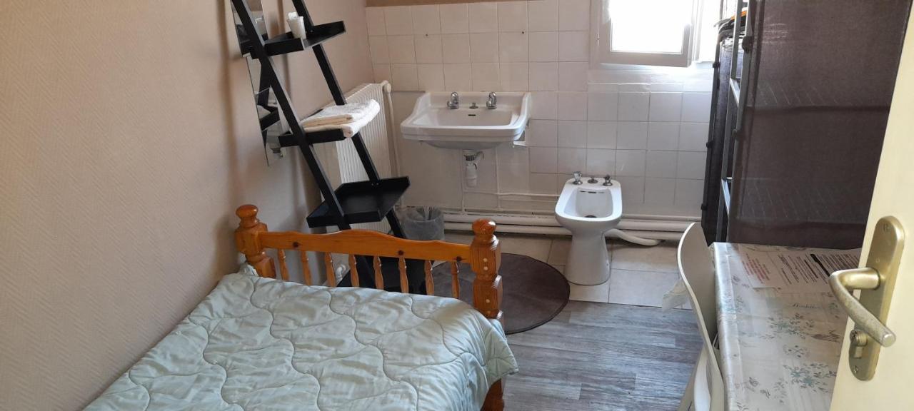 Le Parisien Hotell Saintes Exteriör bild