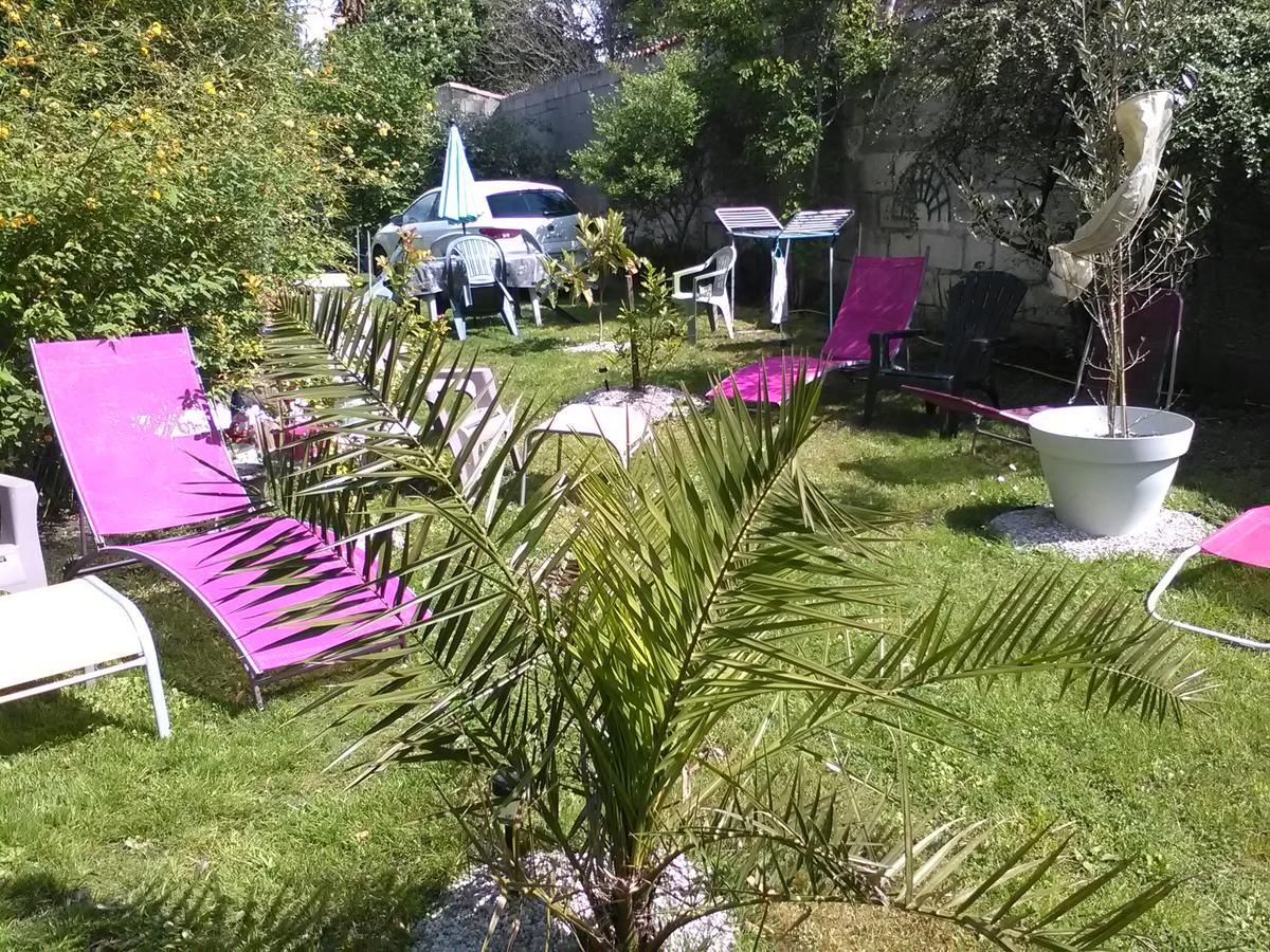 Le Parisien Hotell Saintes Exteriör bild