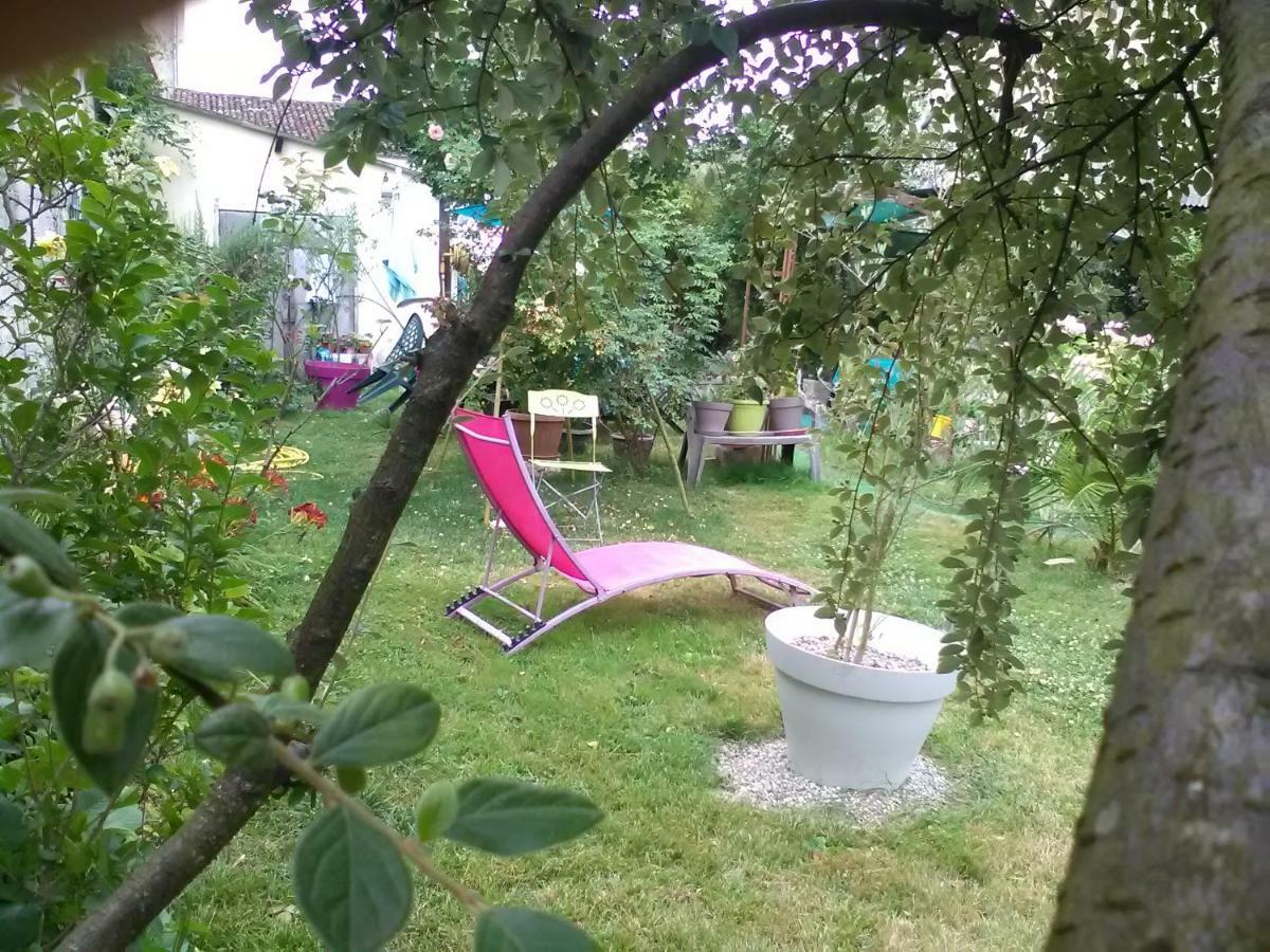 Le Parisien Hotell Saintes Exteriör bild